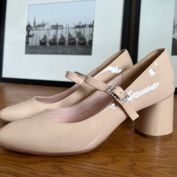 Ferca 8 Mary Jane's. Light pink patent leather, rhinestone buckles. NWOT 38 EU - Picture 1 of 8